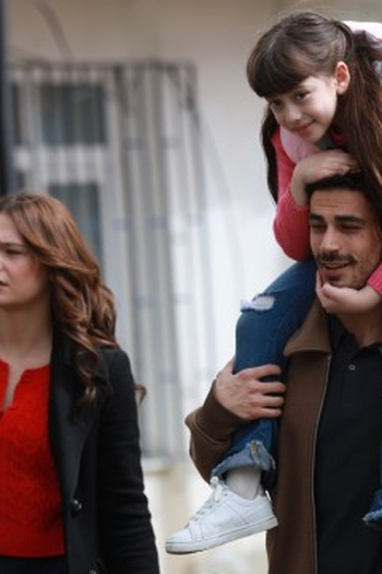 Poster de Episódio 4. Bölüm (2024)
