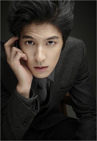 Baek Seung-Heon (3 de Abril de 1991) | Artista | Filmow