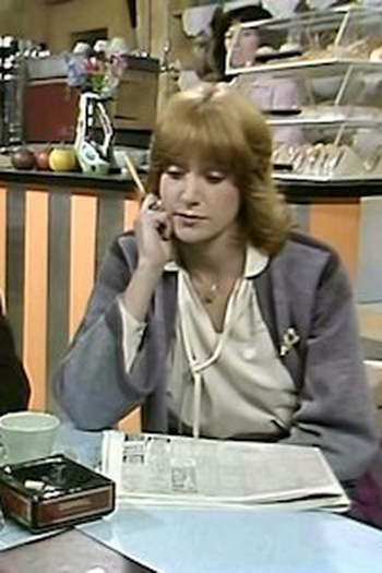 Poster de Episódio Moving In (1979)