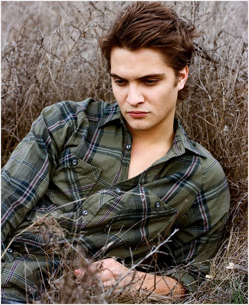 Luke Grimes - Foto 8