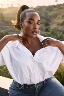 Wunmi Mosaku - Poster 1