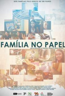 Família no Papel - Poster / Capa / Cartaz - Oficial 1