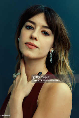 Daisy Edgar-Jones (24 de Maio de 1998) Artista Filmow