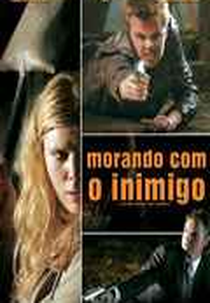 Morando Com o Inimigo (Living with the Enemy)