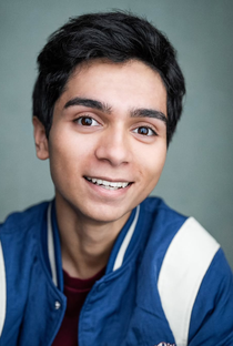 Alexander Molony - Poster 3