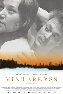 Kissed by Winter - Poster / Capa / Cartaz - Oficial 1