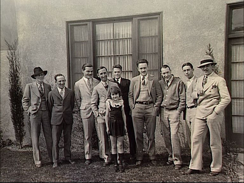 Foto 1 de The Hand Behind the Mouse