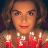 Por dentro do mundo enfeitiçado de Sabrina Spellman, vídeo exclusivo!