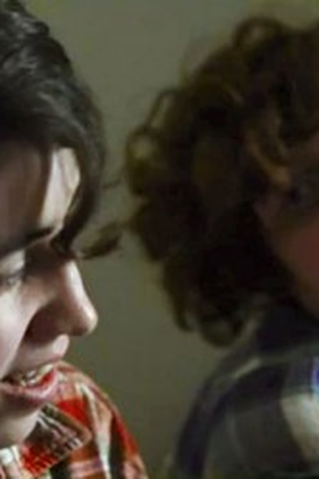 Poster de Curta Hold On Tight (2012)