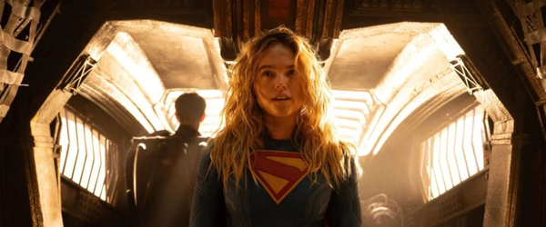 Supergirl ganha novo trailer com destaque para Lobo e conexão com Superman