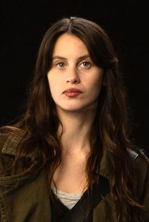 Milena Smit - Poster 4