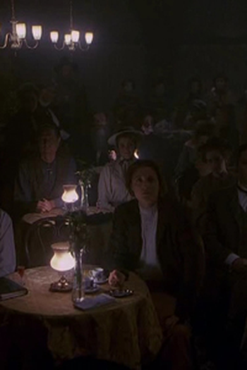 Poster de Episódio Cicely (1992)