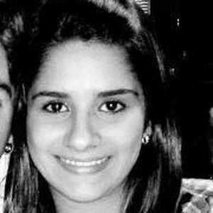 Foto de perfil de Ana Laura M. Apolinário