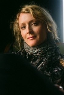 Claire McCarthy (I) - Poster 1