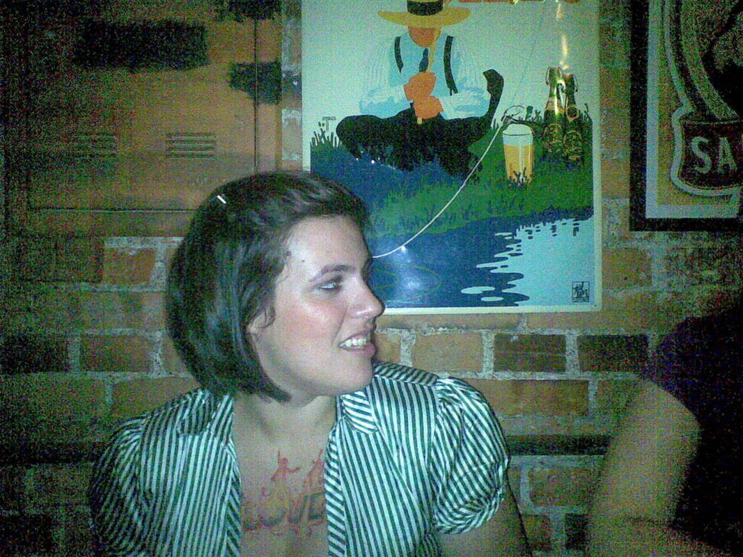 Júlia - Foto 5