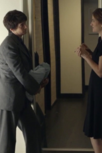 Poster de Episódio Why Do We Cover the Mirrors? (2014)