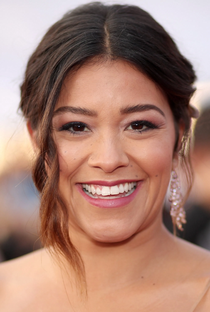 Gina Rodriguez (I) - Poster 1
