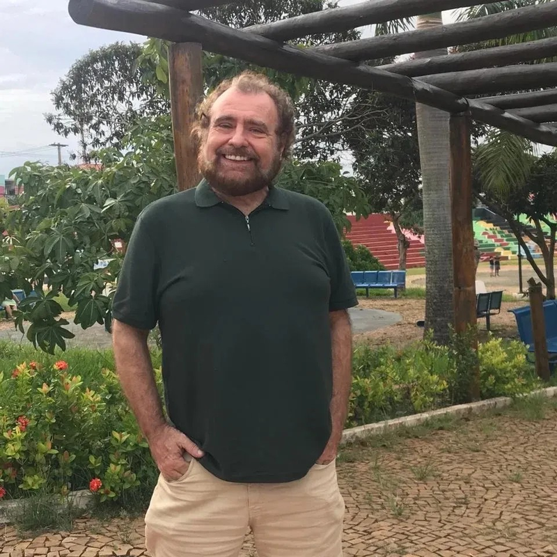 Hélcio Henriques - Foto 4