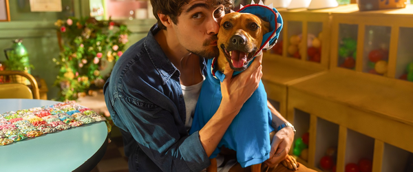 Netflix divulga primeira imagem de Caramelo, com Rafael Vitti