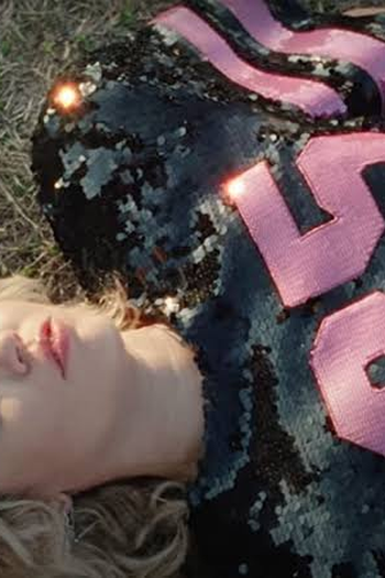  de Curta Miley Cyrus - Angels Like You (2021)