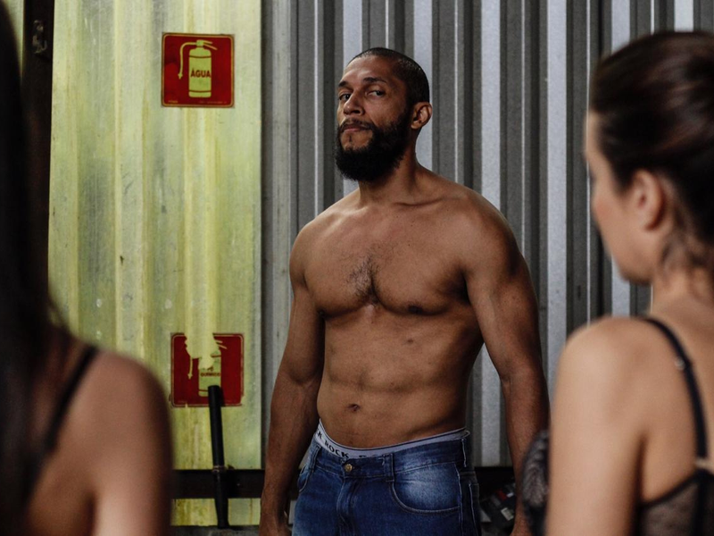 Foto 7 de Vermelho Profundo