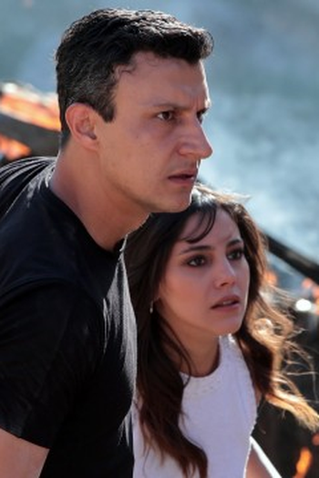 Poster de Episódio 28. Bölüm (SEZON FİNALİ) (2025)