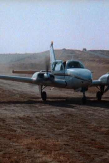 Poster de Episódio To Cage a Seagull (1970)