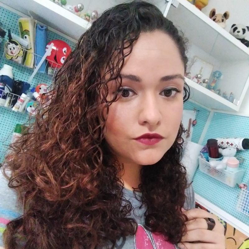 Daniela Moreira - Foto 1