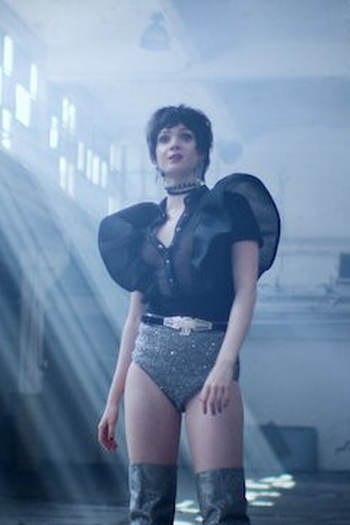 Poster de Episódio All the Devils Are Here (2021)