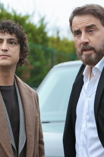 Poster de Episódio 11. Bölüm (2024)