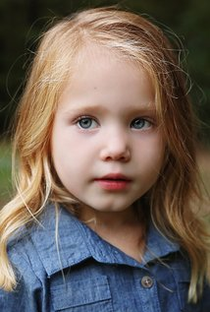 Anniston Price - Poster 1