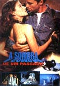 A Sombra de um Passado (Caroline at Midnight)