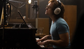 Assista ao vídeo de Elton John e Taron Egerton cantando juntos