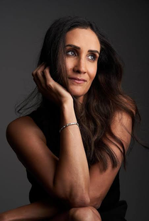 Sarah Siadat - Poster 1