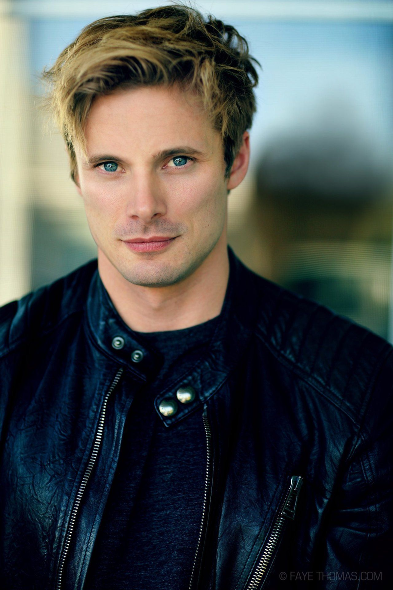 Bradley James - Foto 5