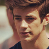 Grant Gustin - Foto 4