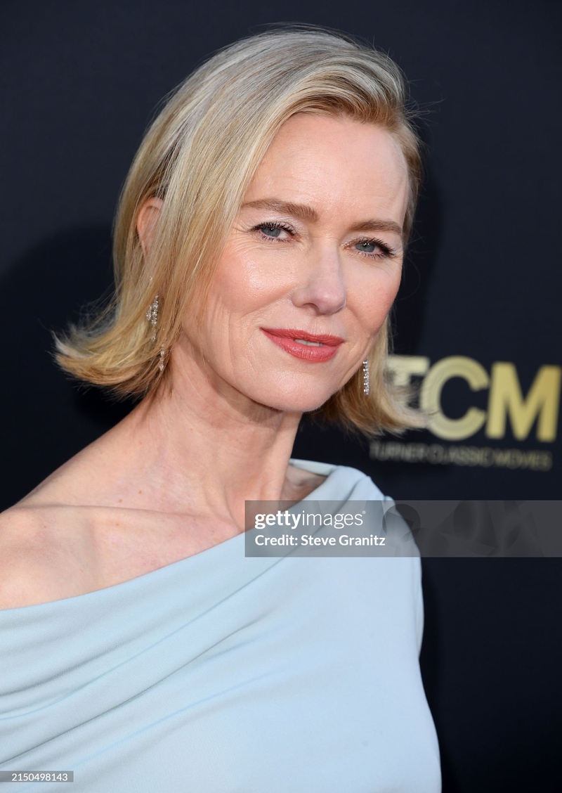 Naomi Watts - Foto 19