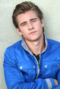 Luke Benward - Poster 3