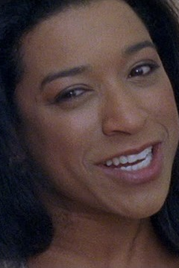 Poster de Episódio Running on Empty (2) (2003)