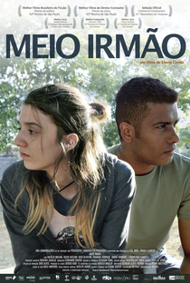 Meio Irmão - Poster / Capa / Cartaz - Oficial 1