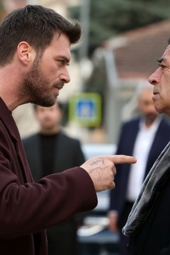 Poster de Episódio 3. Bölüm (2023)