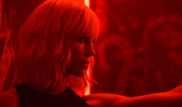 Crítica | 'Atômica': Charlize Theron bota pra f*der em um estiloso filme de ação e espionagem! | Quarta Parede