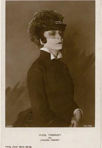 Hedda Gabler (Hedda Gabler)