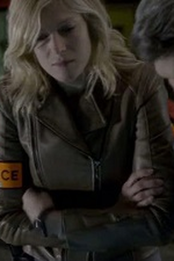 Poster de Episódio Sous les cendres (2015)