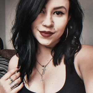 Foto de perfil de Tayná Vieira