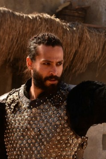 Poster de Episódio 32. Bölüm (2021)