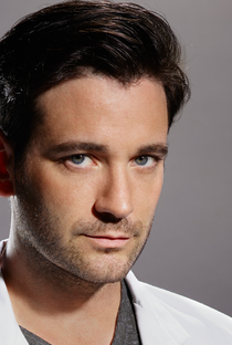 Colin Donnell - Poster 4