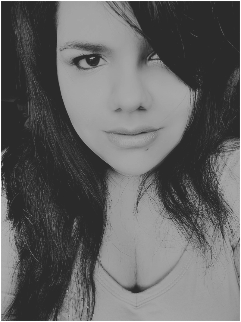 Rebeca Pinheiro - Foto 1