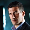 Simon Kassianides entra para elenco do spinoff de Suits - Sons of Series