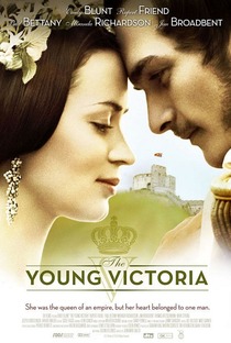 A Jovem Rainha Vitória - Poster / Capa / Cartaz - Oficial 3
